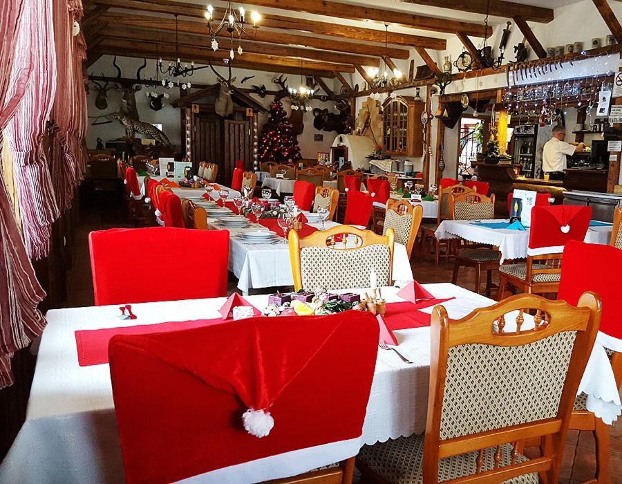 Bed and Breakfast Kemences Fogado Tardos Exterior foto